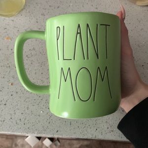 Rae dunn green ceramic mug. Plant mom/stay at home.